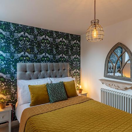 Luxury Chapel Apartment Within City Walls Chester Kültér fotó