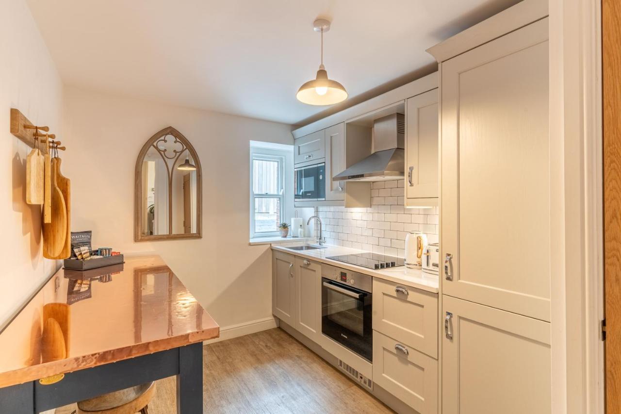 Luxury Chapel Apartment Within City Walls Chester Kültér fotó